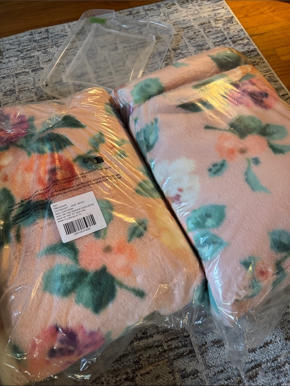 Maeve blanket set (2)